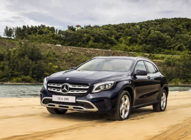 Mercedes-Benz GLA-Class   200 2019 - Bán xe Mercedes-Benz GLA 200 sản xuất 2019, màu đen, nhập khẩu nguyên chiếc