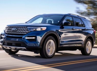 Ford Explorer 2020 - Giảm giá bán - Tặng quà lớn: Khi mua Ford Explorer năm sản xuất 2020, màu xanh lam