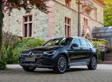 Mercedes-Benz GLC-Class 2019 - Ưu đãi giá thấp, giao nhanh với chiếc Mercedes-Benz GLC300 4Matic, đời 2020