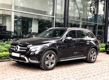 Mercedes-Benz GLC-Class GLC 200 2020 - Cần bán xế hạng sang: Mercedes GLC 200 năm sản xuất 2020, màu đen