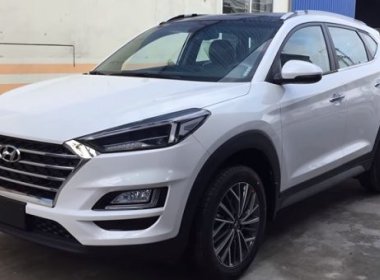 Hyundai Tucson 2020 - Bán xe giá thấp với chiếc Hyundai Tucson đặc biệt đời 2020, sẵn xe, giao nhanh toàn quốc