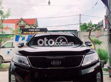 Kia Sorento 2016 - Cần bán gấp Kia Sorento đời 2016, màu đen, 600tr