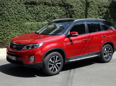 Kia Avella 2.5G Premium 2WD 2021 - Bán Kia Sorento 2.5G Premium 2WD sản xuất năm 2021, màu đỏ