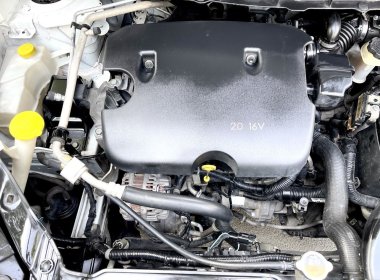 Renault Koleos 2015 - Nhập Pháp, gầm cao, màu trắng zin, loại full đồ chơi, nhà mua mới một đời trùm mền ít đi