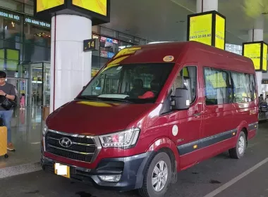 Hyundai Solati 2019 - Chính chủ bán xe HUYNDAI-solati 16 chỗ sx 2019 Đăng ký lăn bánh lần đầu 2021 .